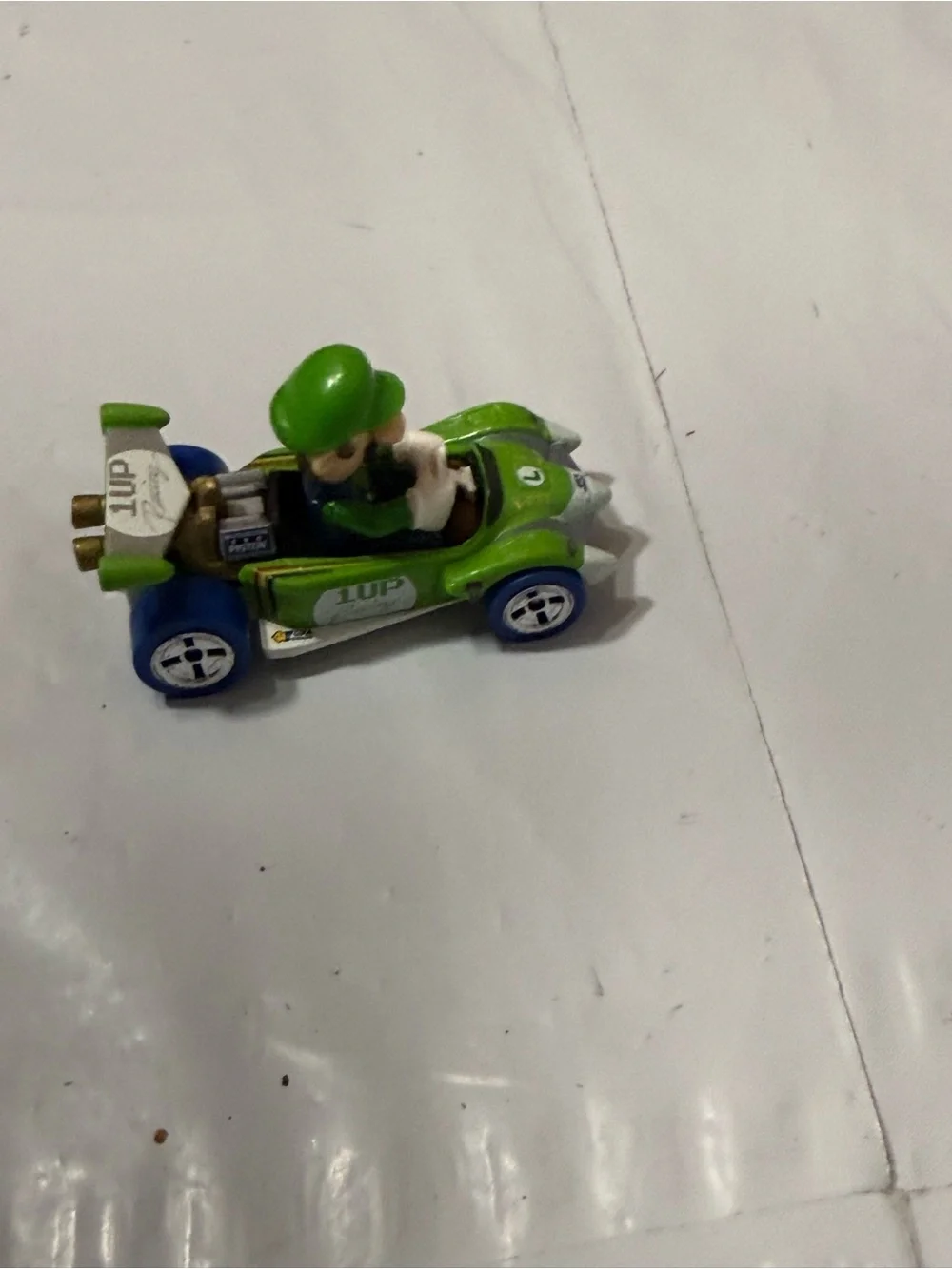 Mario Kart Luigi 1UP Hot Wheels Toy Car